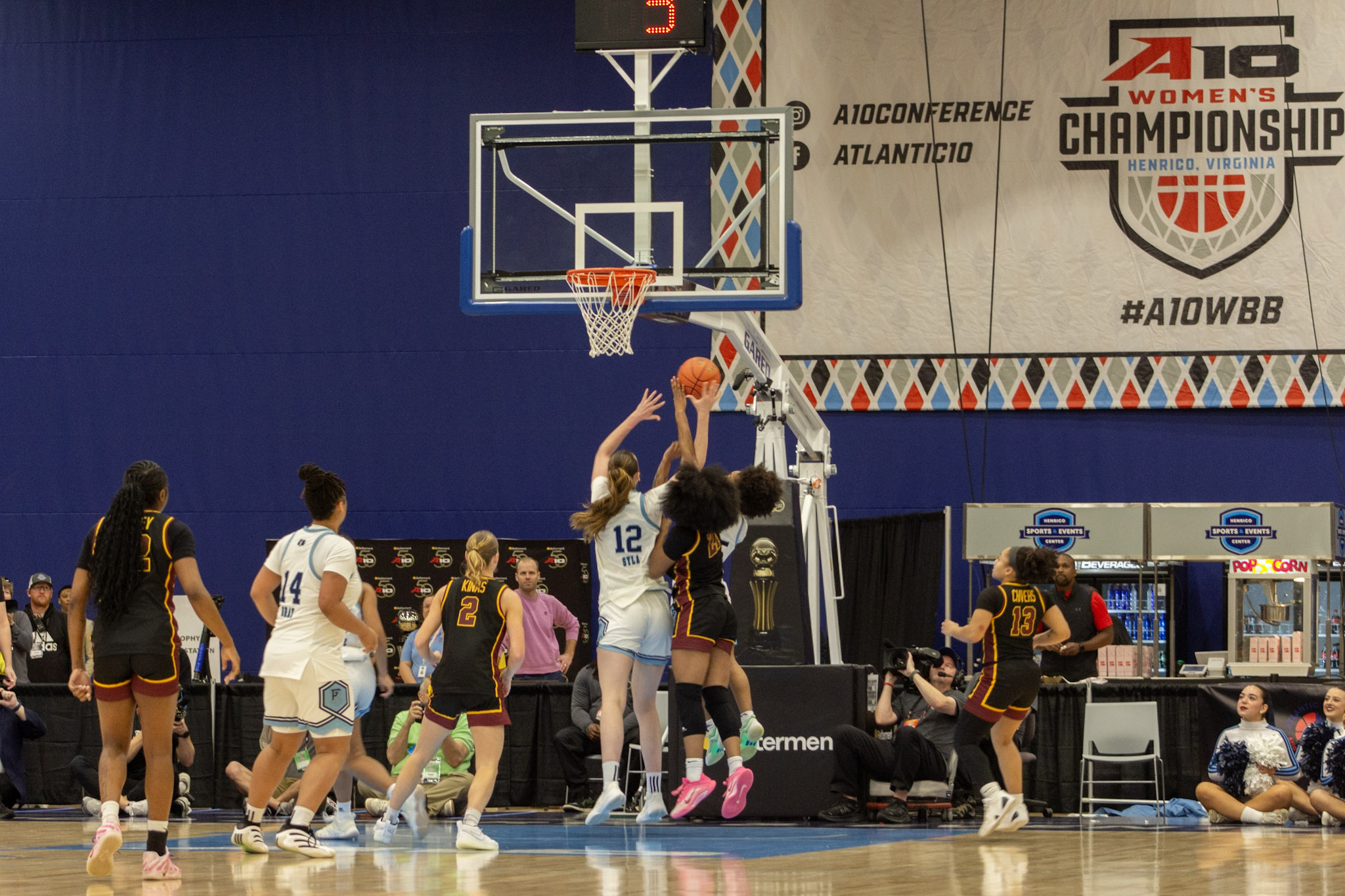 A10 basketball picture