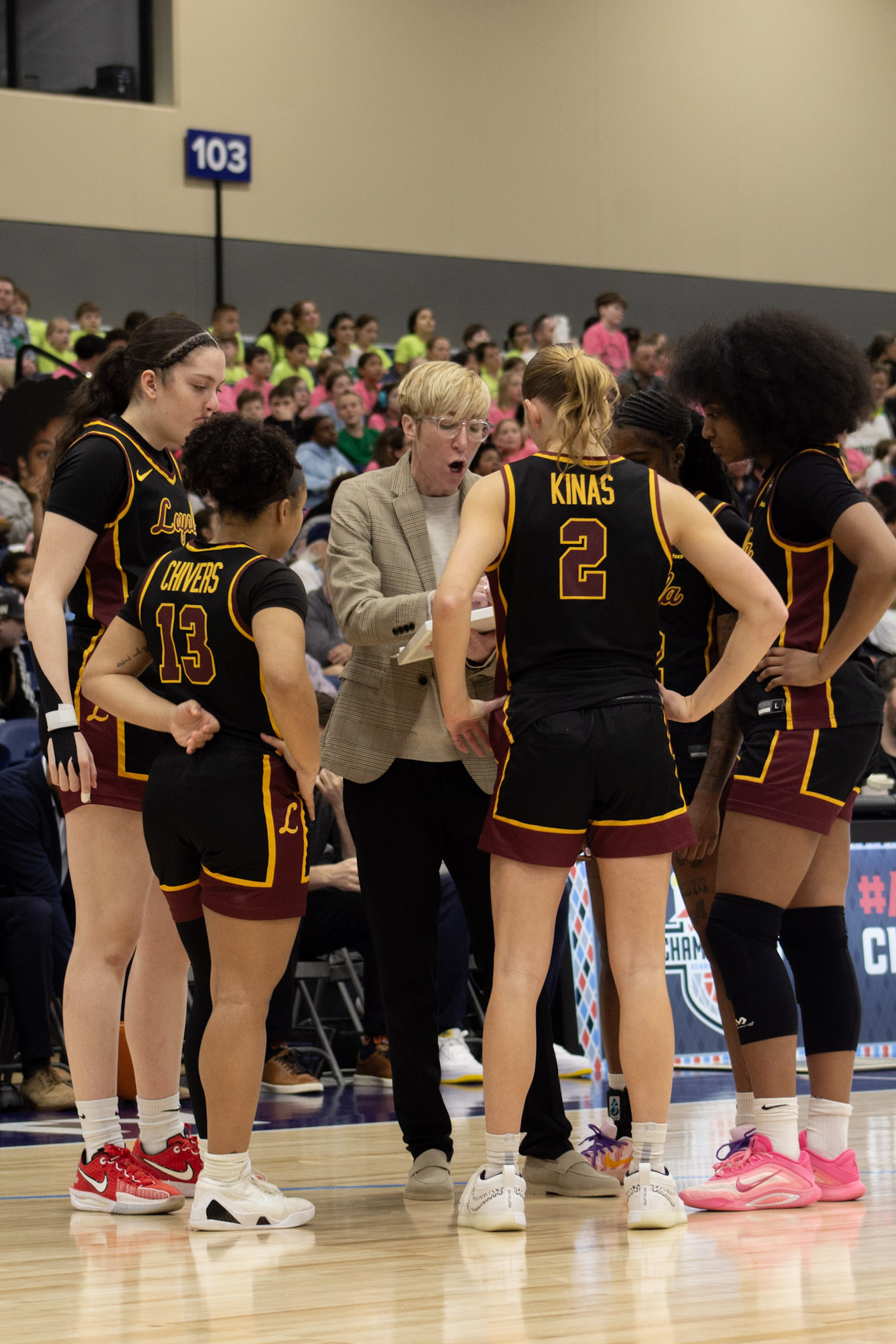 A10 basketball picture